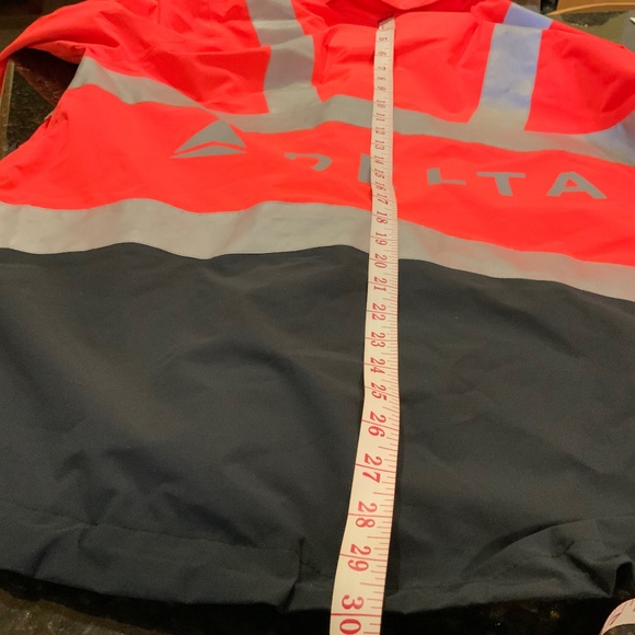 Delta Airlines Lands' End Orange Reflective Hi Vis Jacket M Ramp Agent - Picture 9 of 14